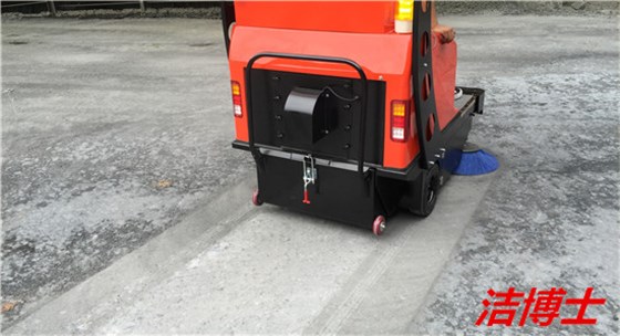 電動(dòng)清掃車(chē)