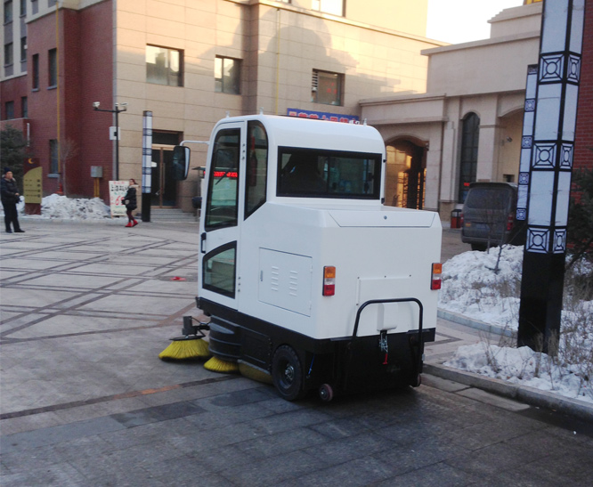 電動(dòng)清掃車案例-南京紫竹物業(yè) 電動(dòng)清掃車案例-南京紫竹物業(yè)