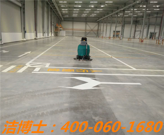 潔博士駕駛洗地機(jī)客戶案例—可口可樂 潔博士駕駛洗地機(jī)客戶案例—可口可樂